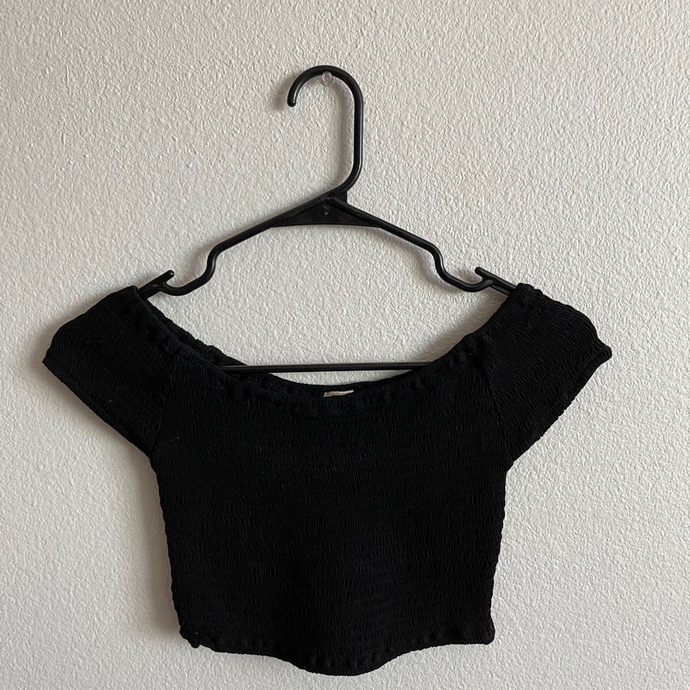 Brandy Melville off the shoulder